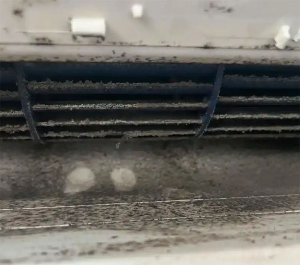 晋江空调吹的风有股烧焦味是怎么回事